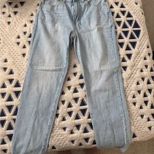 Madewell Women's The Perfect Vintage Straight Leg Jeans in Light Blue